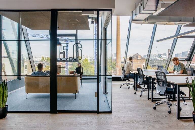 Kreuzberg office space for tech cos - All-in-Miete zimmer