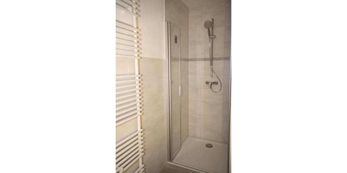 Erdgeschoßwohnung Suhl - 4 Zimmer, 101 m&sup2;, 750&euro; | Angebot:25282926