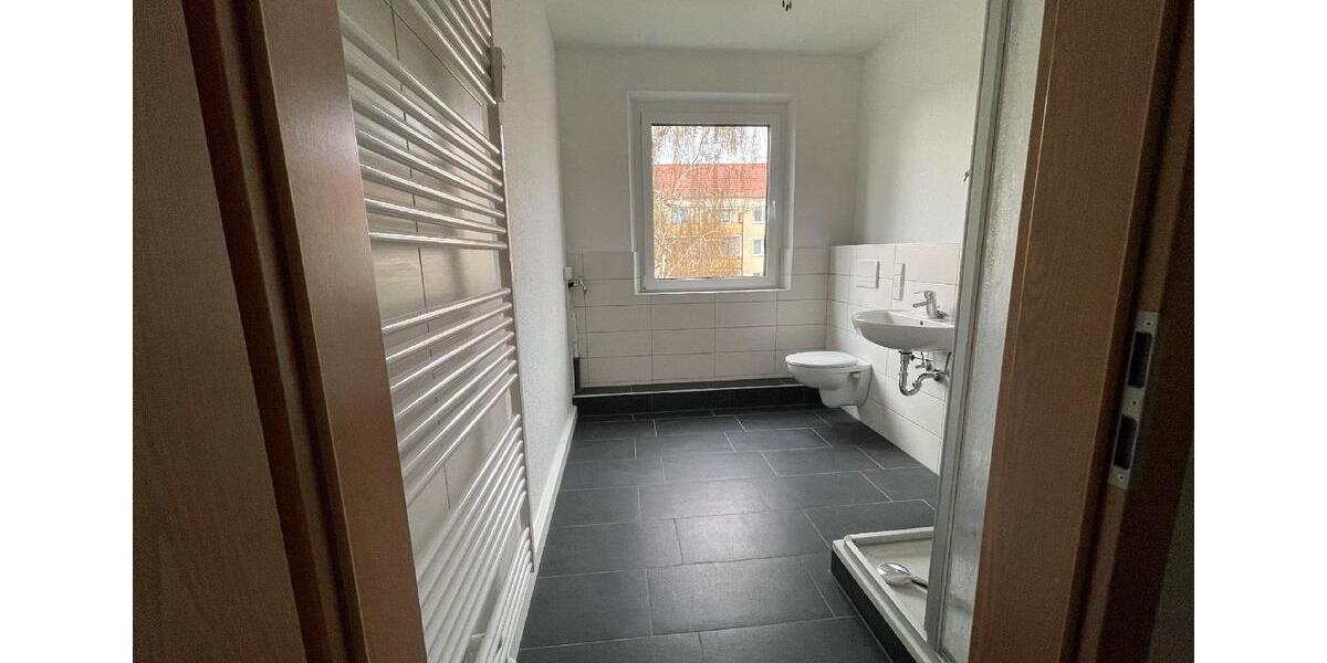 Etagenwohnung Sangerhausen - 2 Zimmer, 60 m&sup2;, 384&euro; | Angebot:26337107