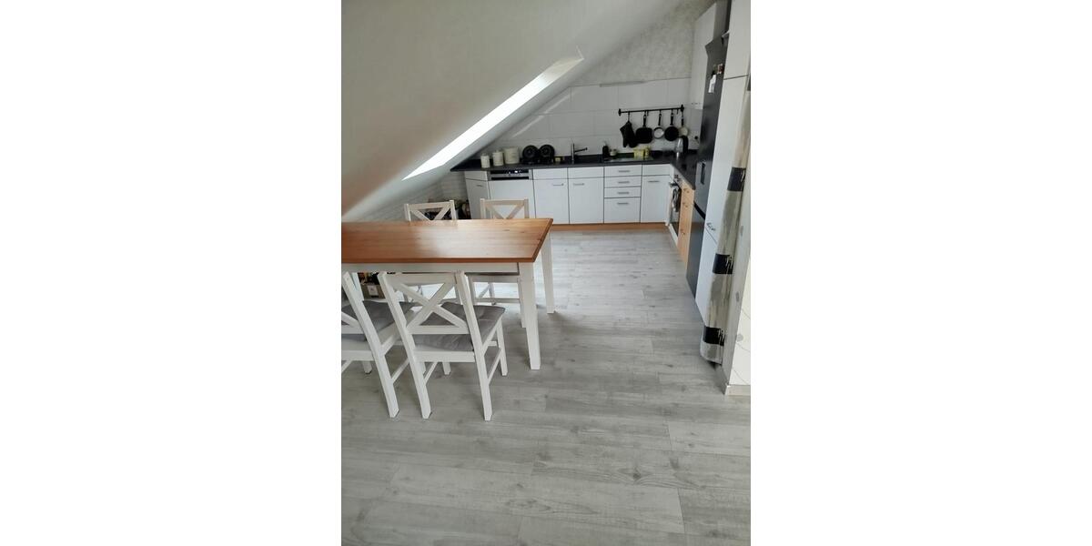 Dachgeschoßwohnung Twistetal - 3 Zimmer, 77 m&sup2;, 650&euro; | Angebot:25568213