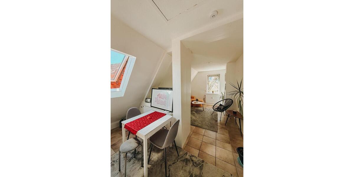 Dachgeschoßwohnung Delligsen - 2 Zimmer, 65 m&sup2;, 750&euro; | Angebot:26354081