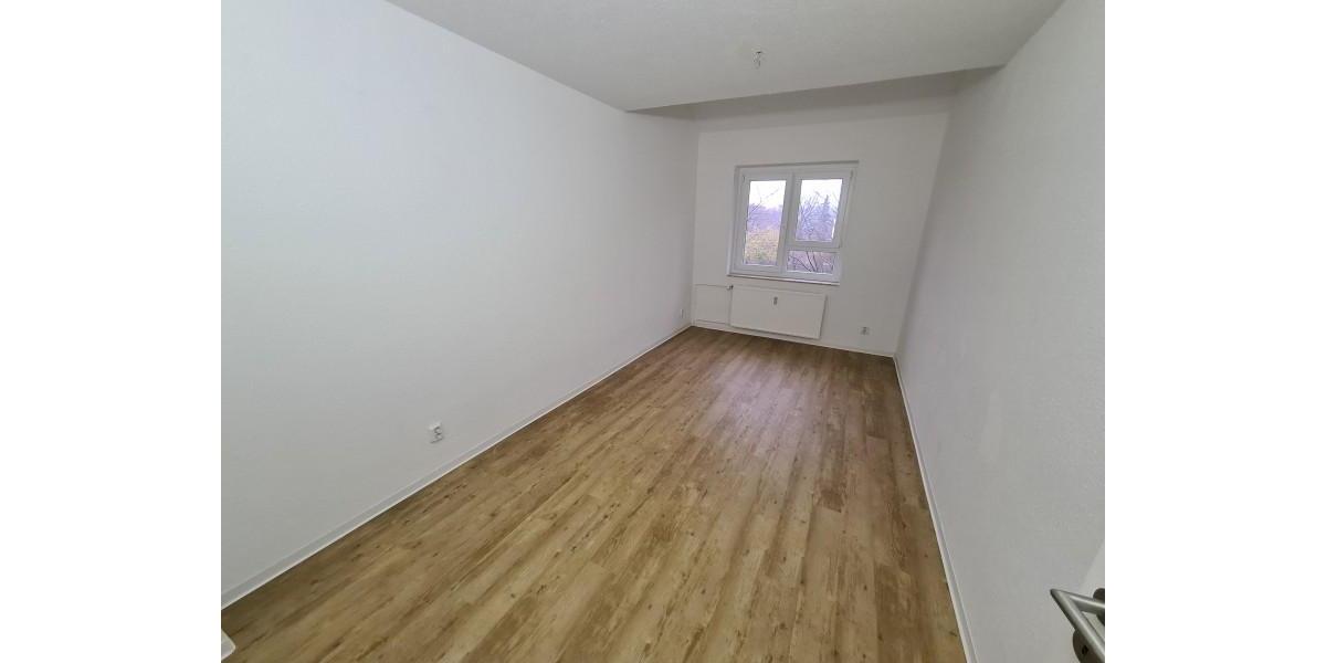 Etagenwohnung Stendal - 5 Zimmer, 105 m&sup2;, 633&euro; | Angebot:24711771