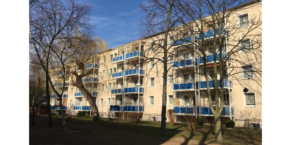 Altersgerechte Wohnung im Erdgeschoß mit großem Balkon und Dusche! 2 zimmer