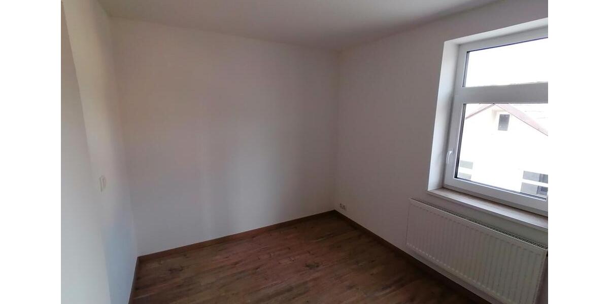 Dachgeschoßwohnung Sonneberg - 2 Zimmer, 62 m&sup2;, 590&euro; | Angebot:25976122