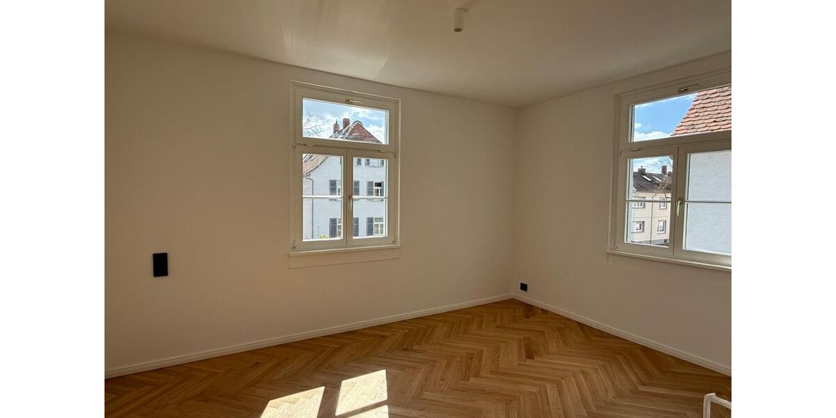 Mehrfamilienhaus oder für 1 Familie: Stilaltbau-Villa komplett-saniert mit Garten, Hof und Stall - Einfamilienhaus Pfungstadt | Angebot:25908488