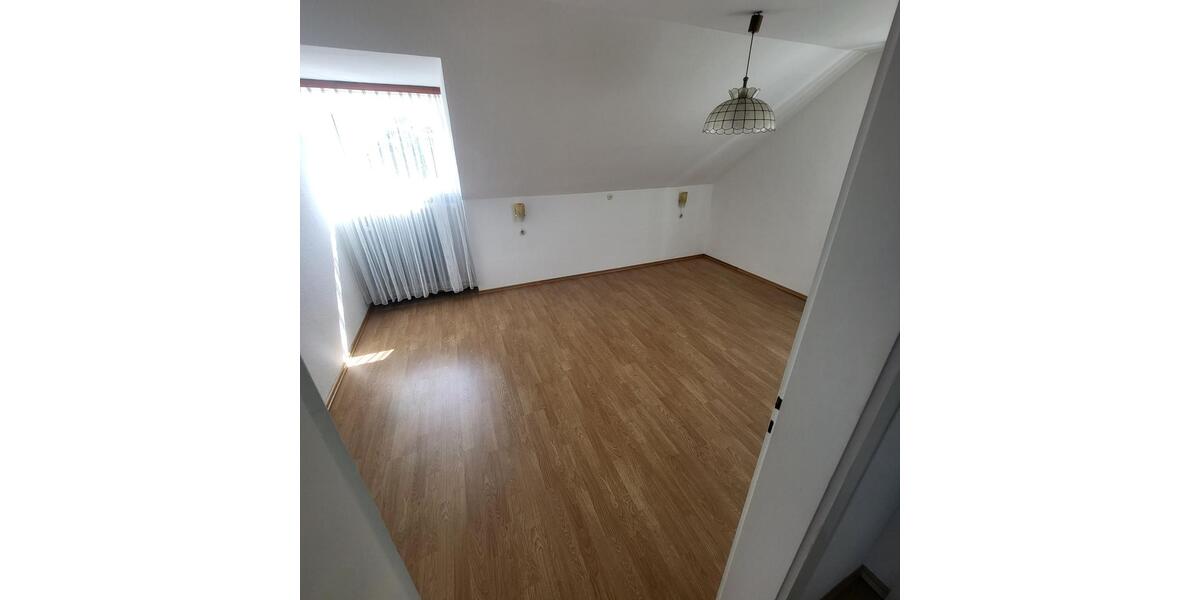 Mehrfamilienhaus, Wohnhaus Krumbach (Schwaben) - 5 Zimmer, 144 m&sup2;, 1.500&euro; | Angebot:25300778
