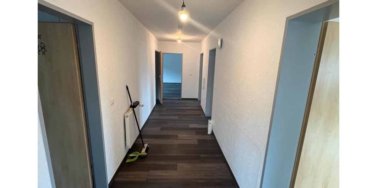 Etagenwohnung Viechtach - 4 Zimmer, 115 m&sup2;, 820&euro; | Angebot:25811067