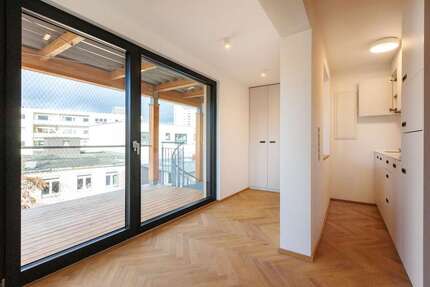 Wohnung Frankfurt am Main Ostend - 1 Zimmer, 37 m&sup2;, 1.199&euro; | Angebot:26594311