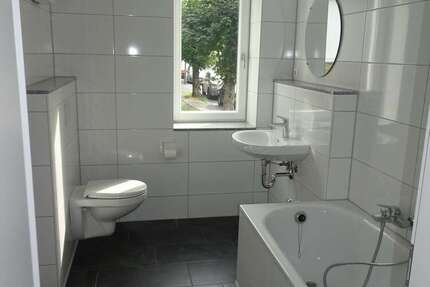 Wohnung zum Mieten in Wuppertal 404,73 € 57.49 m²