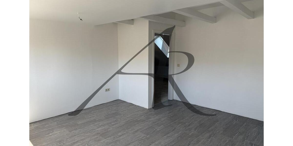 Etagenwohnung Tangerhütte - 3 Zimmer, 80 m&sup2;, 630&euro; | Angebot:23471110