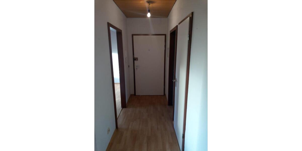 Helle 3-Zimmer-Wohnung mit Balkon in DU-Großenbaum 3 zimmer