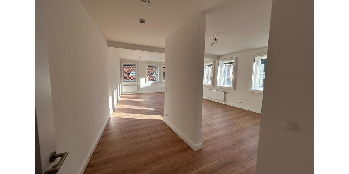 Etagenwohnung Schwerin - 2 Zimmer, 53 m&sup2;, 547&euro; | Angebot:25055416