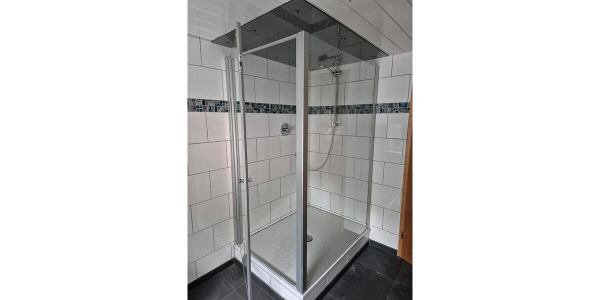 Etagenwohnung Wuppertal Cronenberg - 2.5 Zimmer, 65 m&sup2;, 420&euro; | Angebot:26635687