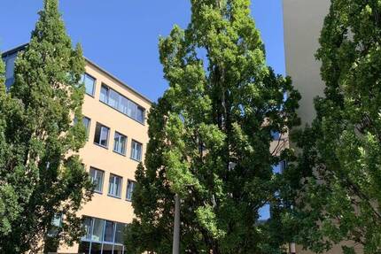 Sie haben ein Konzept für Ihr Unternehmen - Wir die räumliche Lösung! 7 zimmer