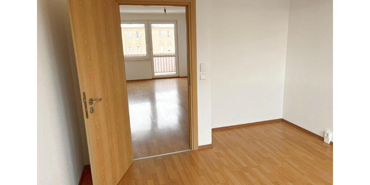 Etagenwohnung Löbau - 3 Zimmer, 60 m&sup2;, 340&euro; | Angebot:26659837