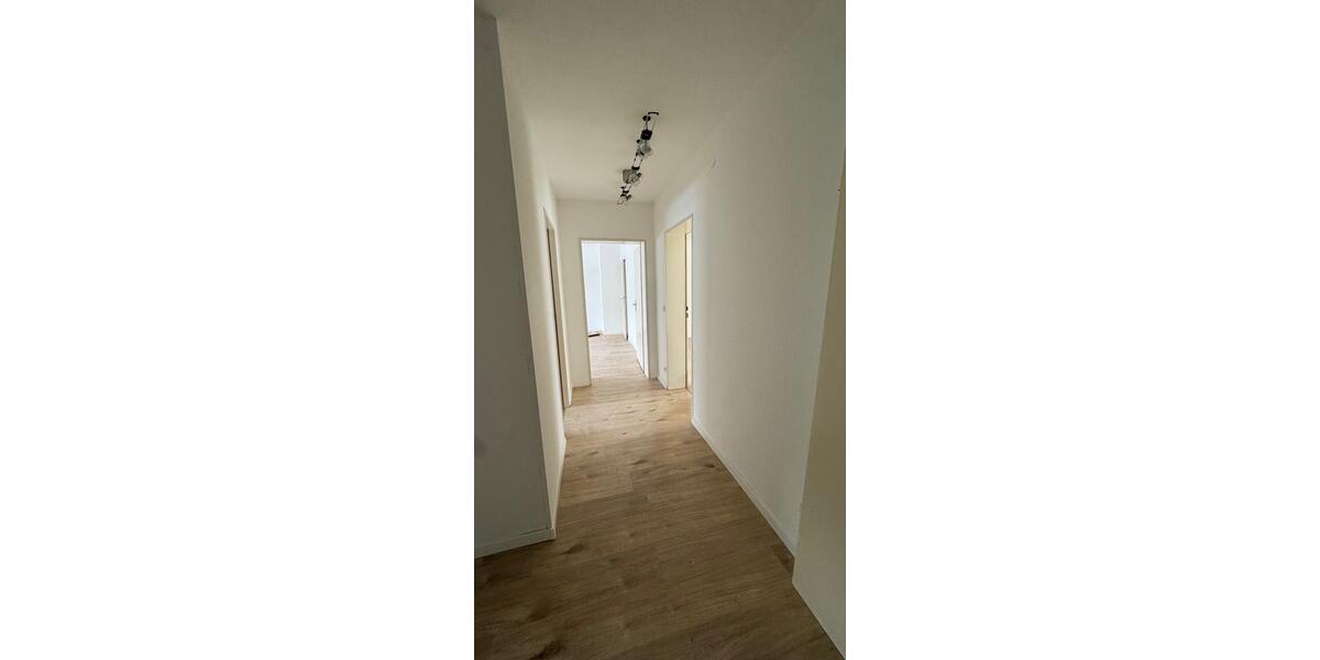 Erdgeschoßwohnung Albstadt Gemarkung Onstmettingen - 3 Zimmer, 75 m&sup2;, 750&euro; | Angebot:25967880