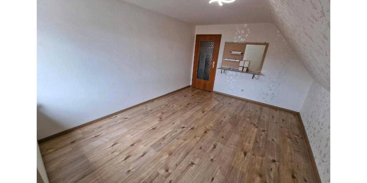 Dachgeschoßwohnung Stetten am kalten Markt - 3 Zimmer, 80 m&sup2;, 720&euro; | Angebot:26522061
