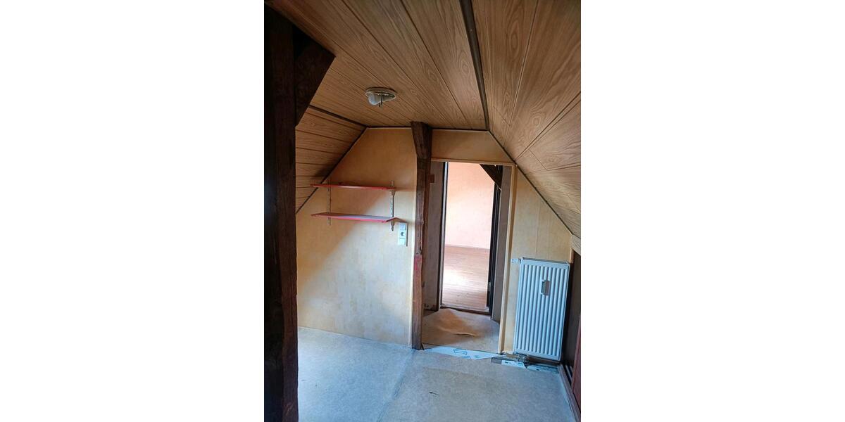 Dachgeschoßwohnung Walldürn - 2 Zimmer, 70 m&sup2;, 600&euro; | Angebot:26680592
