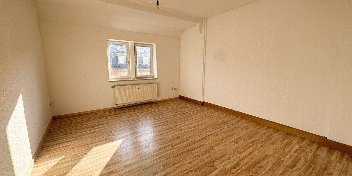 Etagenwohnung Aue-Bad Schlema Bad Schlema - 5 Zimmer, 130 m&sup2;, 800&euro; | Angebot:25801765