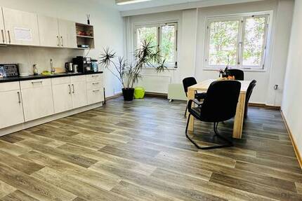 Gewerbeobjekt Premnitz - 3 Zimmer, 81 m&sup2;, 567&euro; | Angebot:25689343