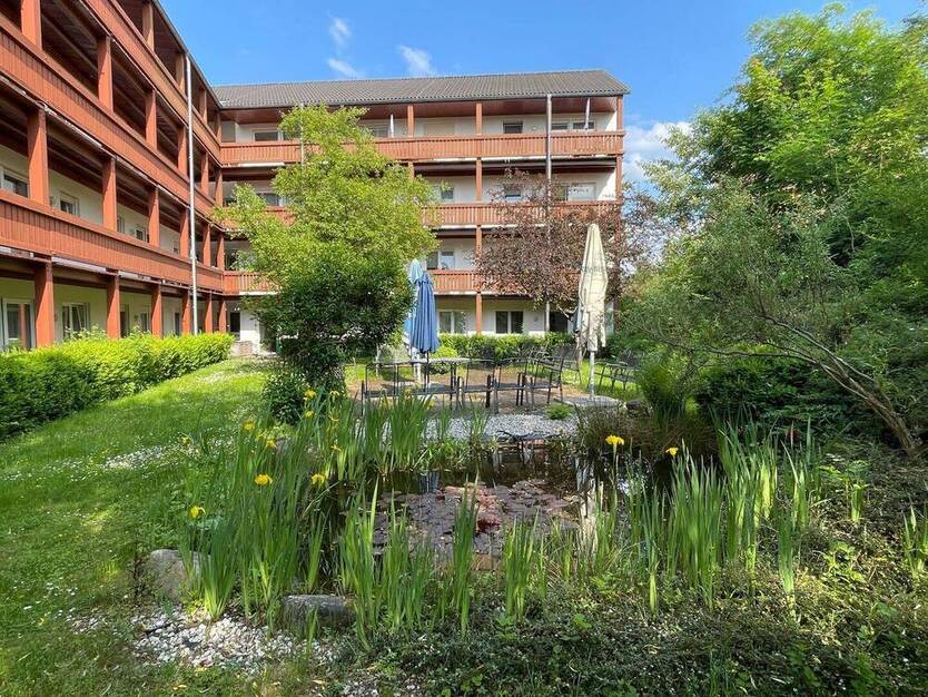 Helle u. gepflegte 2-3 Raum WE mit Balkon o. Terrasse im barrierefreien Betreuten Wohnen - Am Austelpark in Zwönitz