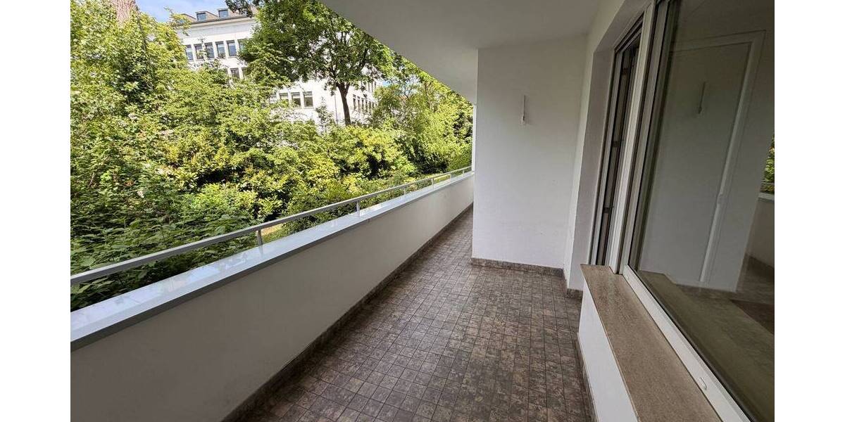 Etagenwohnung Köln Lindenthal - 2 Zimmer, 85 m&sup2;, 1.530&euro; | Angebot:26731055