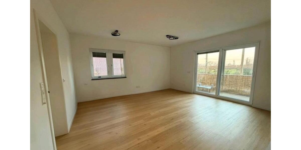 Etagenwohnung Raguhn-Jeßnitz Jeßnitz - 2 Zimmer, 75 m&sup2;, 755&euro; | Angebot:26515524