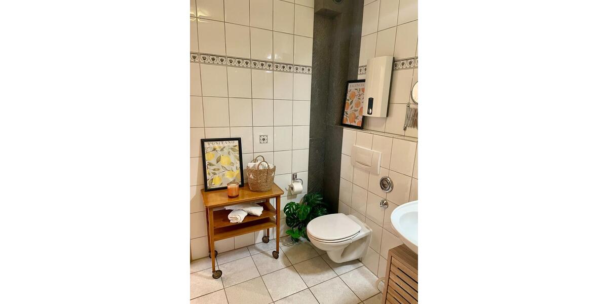 Wohnen auf Zeit Leverkusen Opladen - 2 Zimmer, 75 m&sup2;, 15&euro; | Angebot:25905965