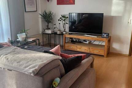 Mühlheim, 3 ZW, TGL-Bad, gr.Balkon in ruhiger Wohnlage,(EBK kann v. Mietern übern.werden) zimmer