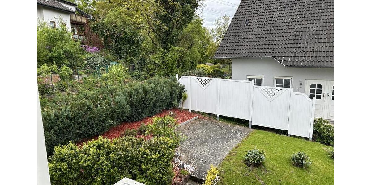 Schöne 2-Zimmer-Wohnung mit Balkon, Grün- & Blicklage von Privat. Am Schäfersberg-Niedernhausen 2 zimmer