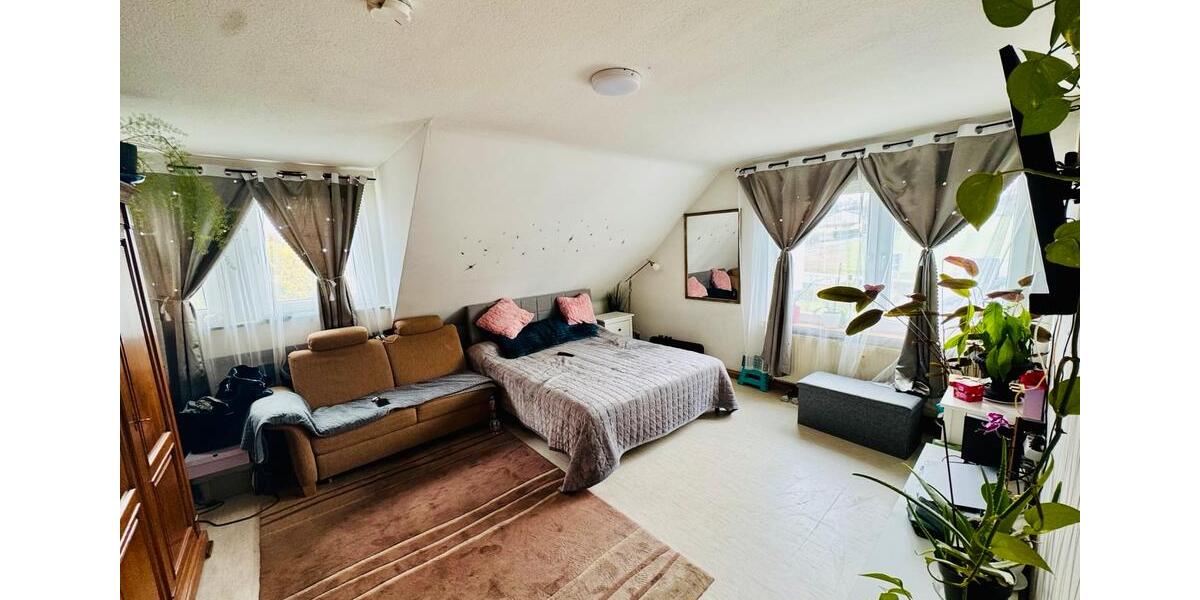 Dachgeschoßwohnung Vettelschoß - 3 Zimmer, 66 m&sup2;, 700&euro; | Angebot:26044322