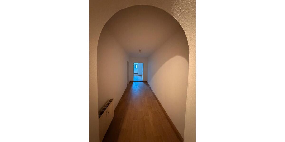 Dachgeschoßwohnung Döbeln - 2 Zimmer, 70 m&sup2;, 400&euro; | Angebot:27629865