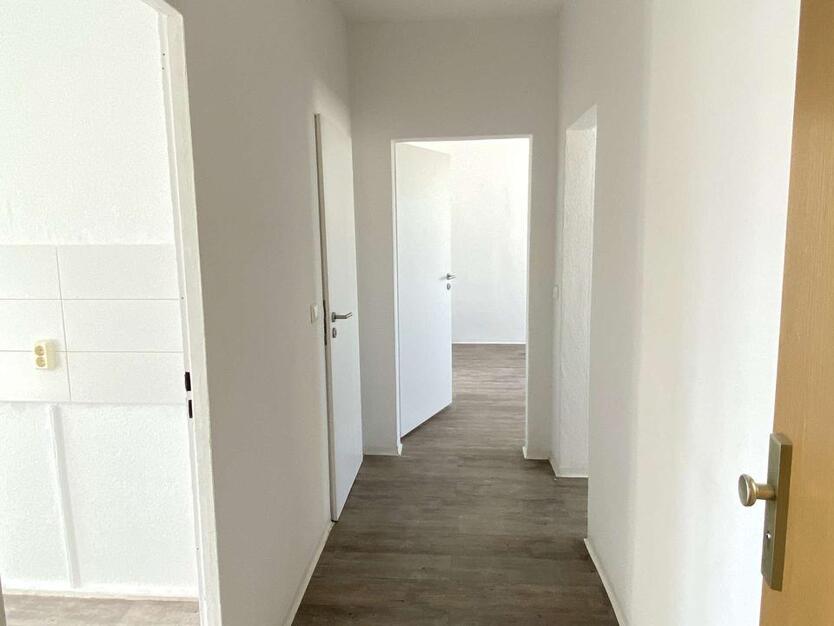 +++Neu saniert mit hellen Räumen+++