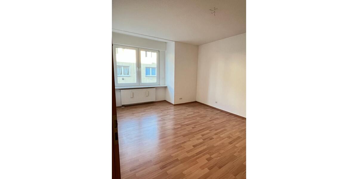 Etagenwohnung Wuppertal Gemarkung Ronsdorf - 4 Zimmer, 94 m&sup2;, 935&euro; | Angebot:24954467
