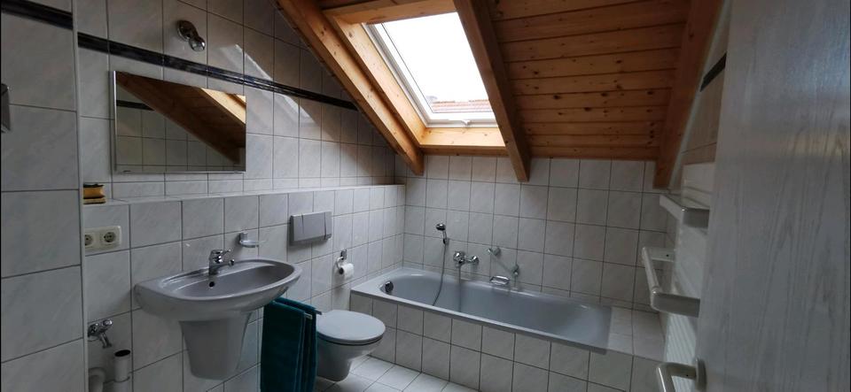 Dachgeschoßwohnung Landau an der Isar - 2 Zimmer, 53 m&sup2;, 700&euro; | Angebot:26464312