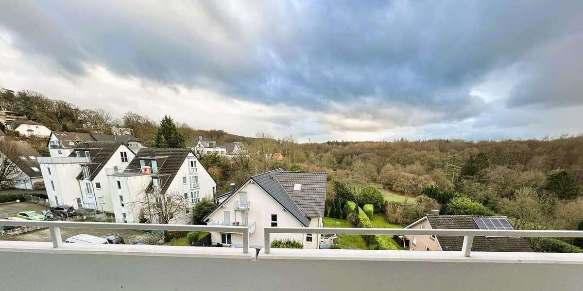 Wohnung zum Mieten in Bergisch Gladbach 775 € 66 m² 2 zimmer