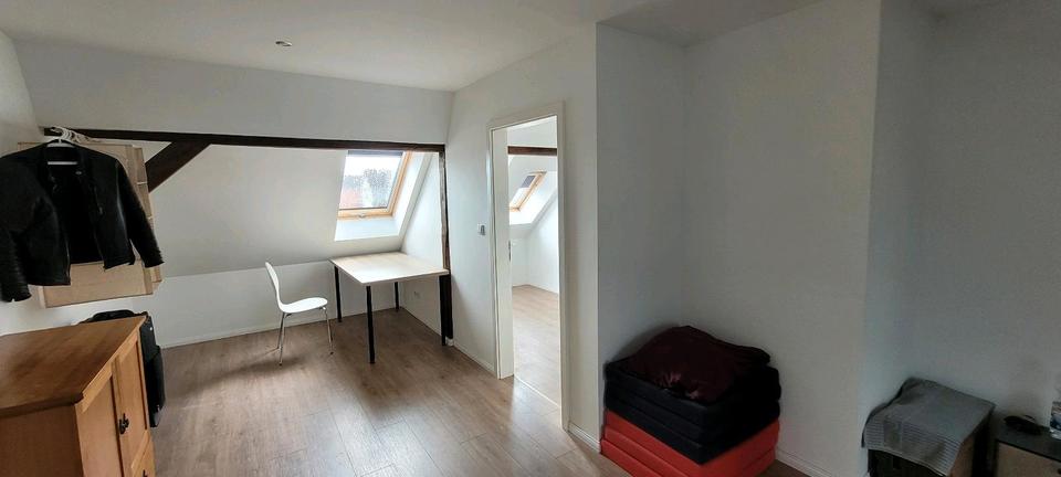 2.5 Zimmer DG Atelierwohung 2 zimmer