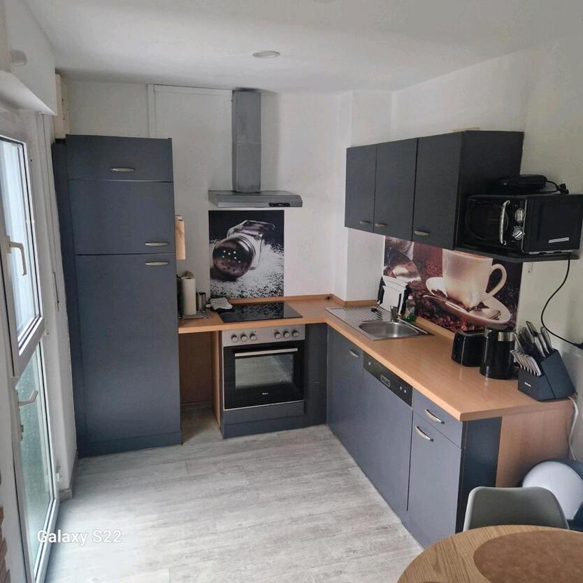 MonteurWohnung Voll Möbliert 6 Betten Küche WohnZimmer 2Bad