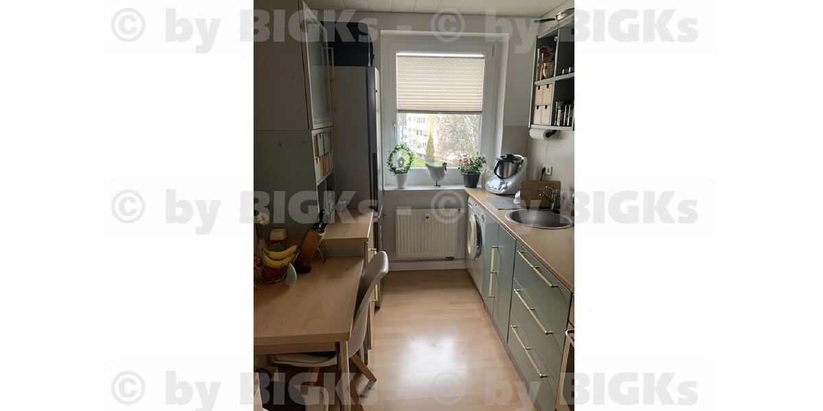 BIGKs: Suhl-Lautenberg: 3 Raum Wohnung Suhl,sep.Küche,Wannenbad, Balkon (-;) - Etagenwohnung Suhl Suhl Lautenberg | Angebot:25755133