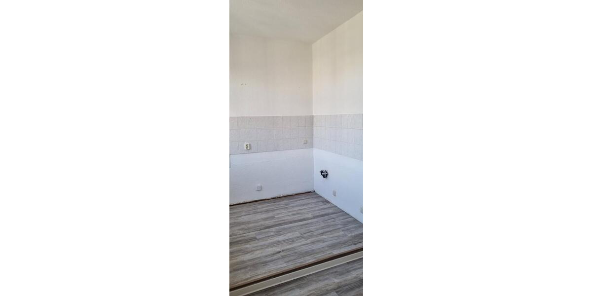 Dachgeschoßwohnung Weißwasser (Oberlausitz) - 2 Zimmer, 68 m&sup2;, 304&euro; | Angebot:20471481