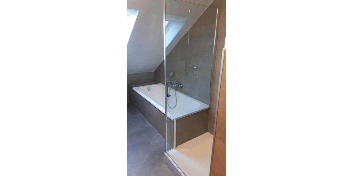 Dachgeschoßwohnung Kötz - 3 Zimmer, 110 m&sup2;, 850&euro; | Angebot:26492870