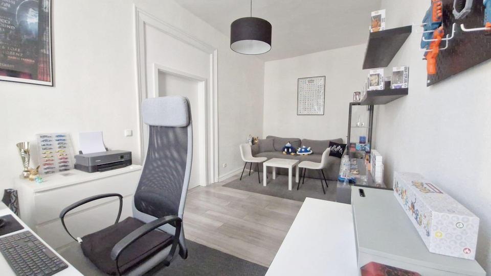 Schöne, extrem großzügige 3,5 Zi- Wohnung (plus 2 Zimmer) mit Einbauküche im Herzen von Bingen