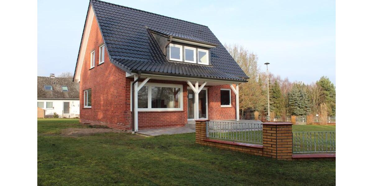 Einfamilienhaus Küsten - 5 Zimmer, 130 m&sup2;, 900&euro; | Angebot:25255589