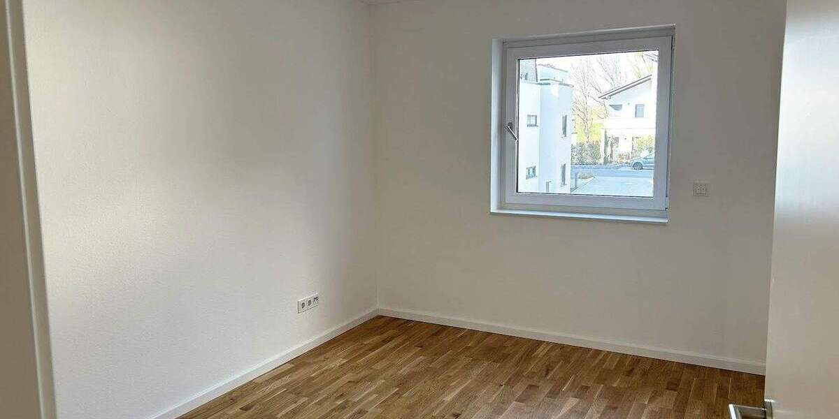 Etagenwohnung Liederbach Oberliederbach - 4 Zimmer, 115 m&sup2;, 1.790&euro; | Angebot:25957331