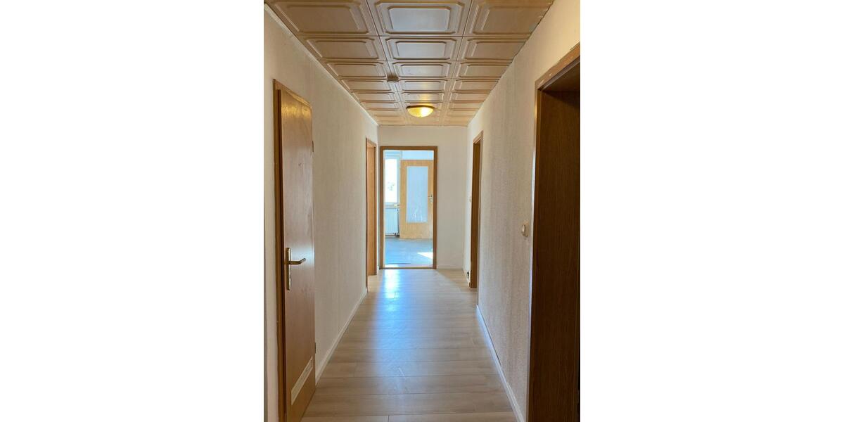 Etagenwohnung Calbe (Saale) - 4 Zimmer, 105 m&sup2;, 509&euro; | Angebot:25821091