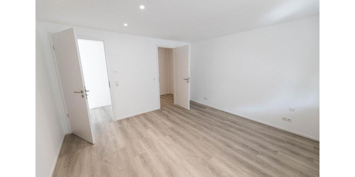 Erdgeschoßwohnung Ludwigshafen am Rhein Ludwigshafen-Oggersheim - 2.5 Zimmer, 112 m&sup2;, 1.600&euro; | Angebot:24662981