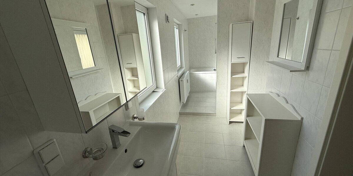 Etagenwohnung Worms-Pfeddersheim Pfeddersheim - 4 Zimmer, 110 m&sup2;, 1.800&euro; | Angebot:26059904