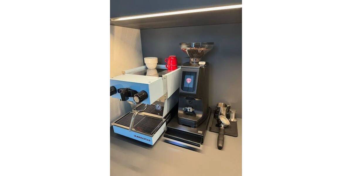 Etagenwohnung Berlin Mitte - 2 Zimmer, 75 m&sup2;, 3.200&euro; | Angebot:25247544