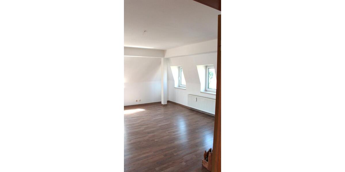 Dachgeschoßwohnung Lewitzrand - 4 Zimmer, 120 m&sup2;, 580&euro; | Angebot:25418996