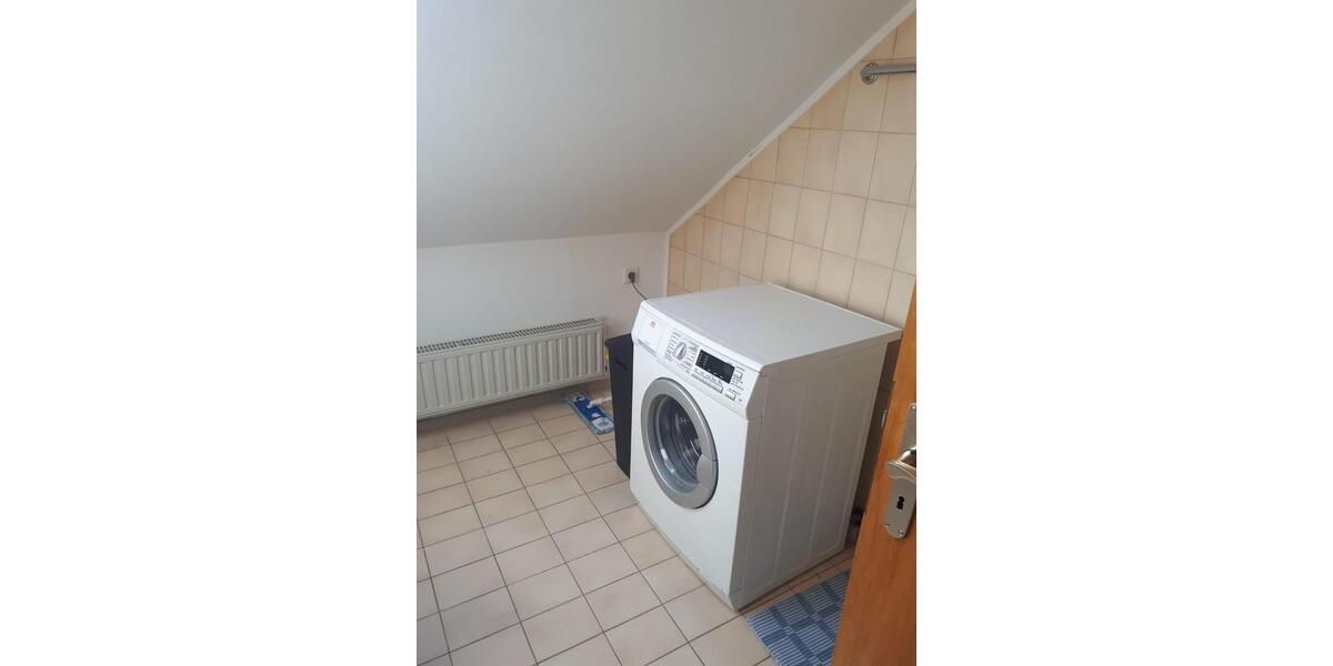 Dachgeschoßwohnung Schmelz - 4 Zimmer, 86 m&sup2;, 1.000&euro; | Angebot:25986605